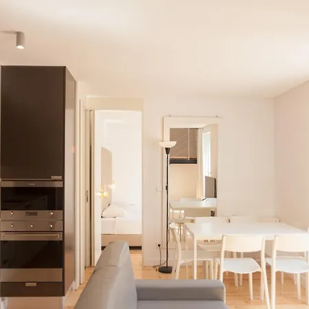 Flh Alegria Elegant Duplex Апартаменты *